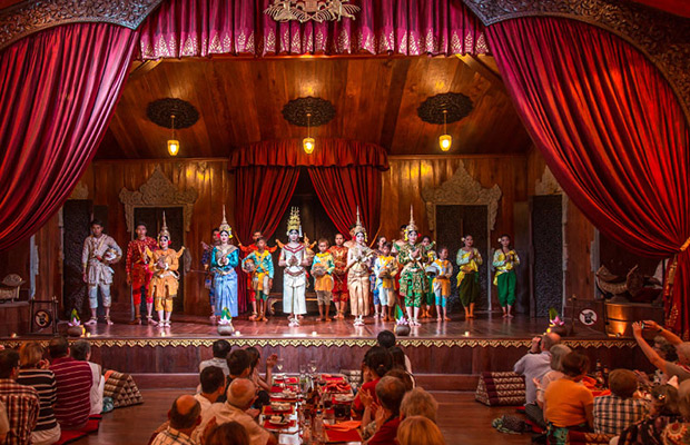 Apsara Theatre Show at Angkor Village